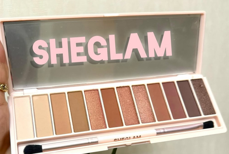 پالت سایه شیگلم ۱۲ تایی رنگ برگندی Sheglam Burgundy Eyeshadow